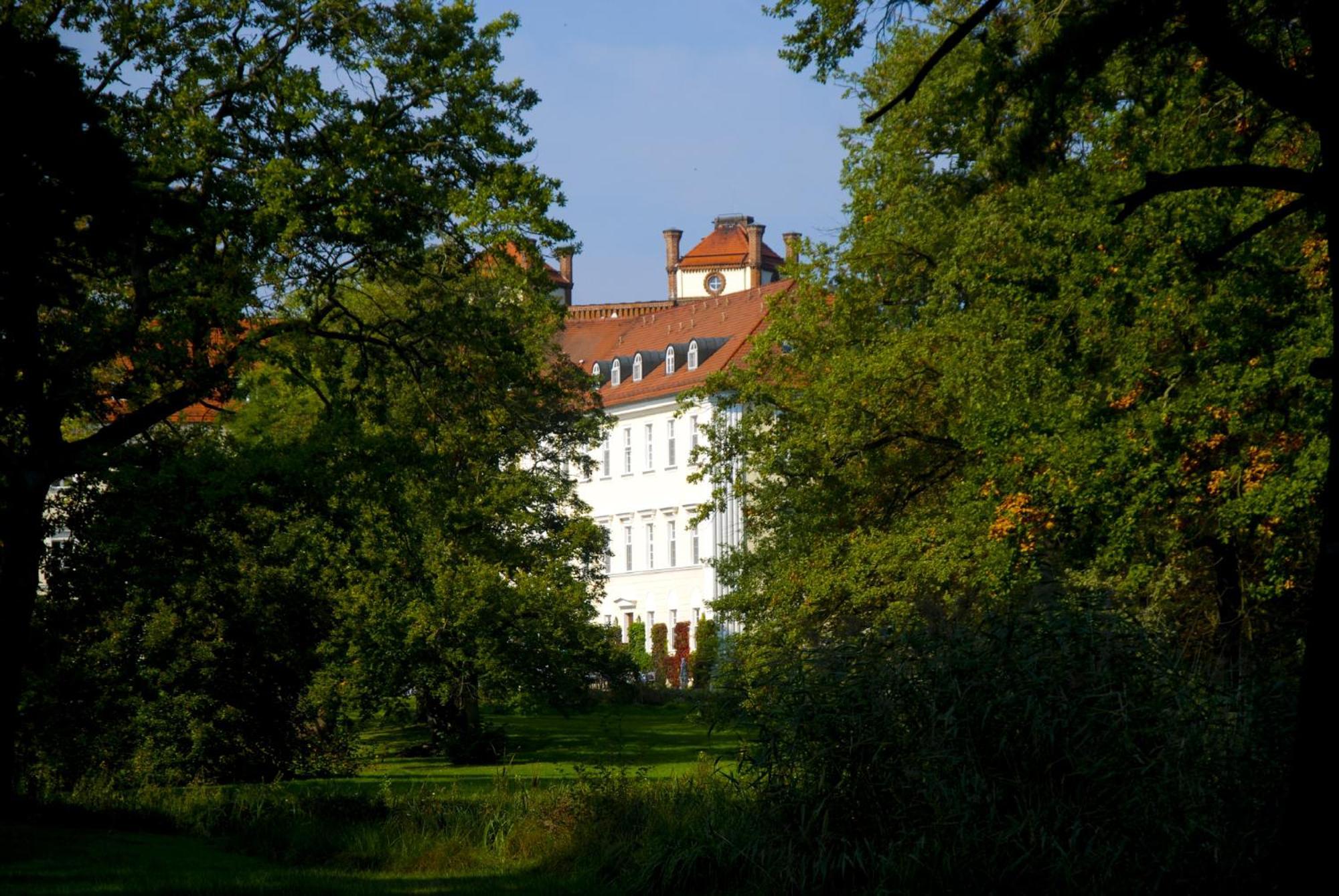 Schloss 吕本瑙 外观 照片